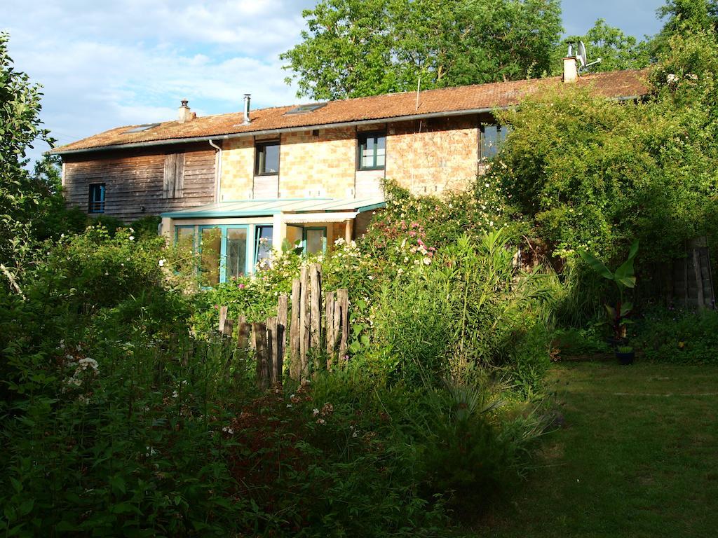 Gite Au Jardin Meilhan-sur-Garonne Habitación foto